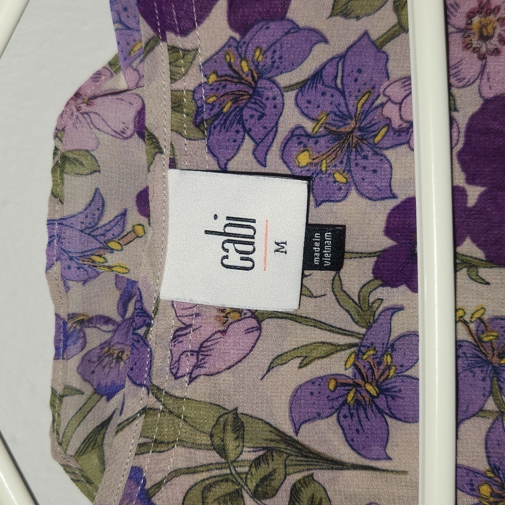 Cabi Flowery Purple Sleeveless Blouse - Picture 3 of 6